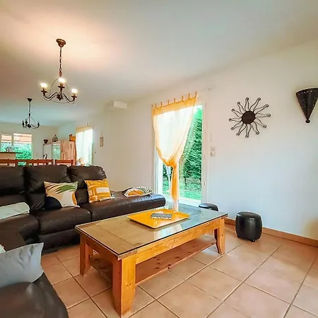 La Noyau Doux Vila *